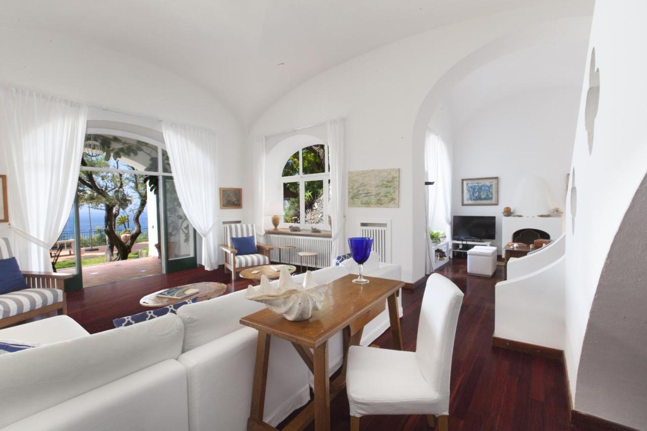 Amore Rentals -La Villa Positano Esterno foto