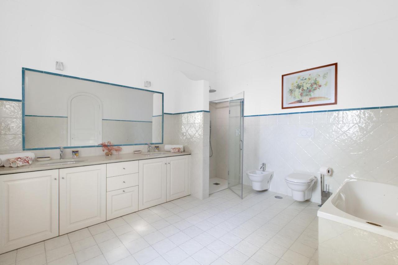 Amore Rentals -La Villa Positano Esterno foto