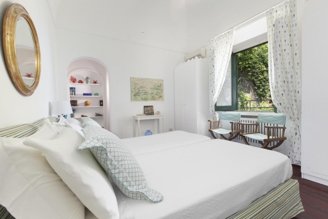 Amore Rentals -La Villa Positano Esterno foto