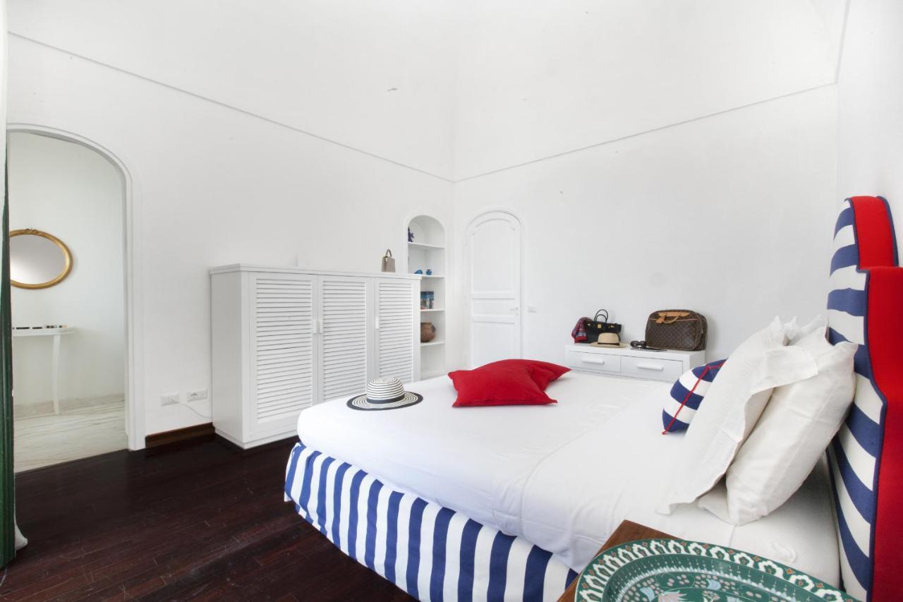 Amore Rentals -La Villa Positano Esterno foto